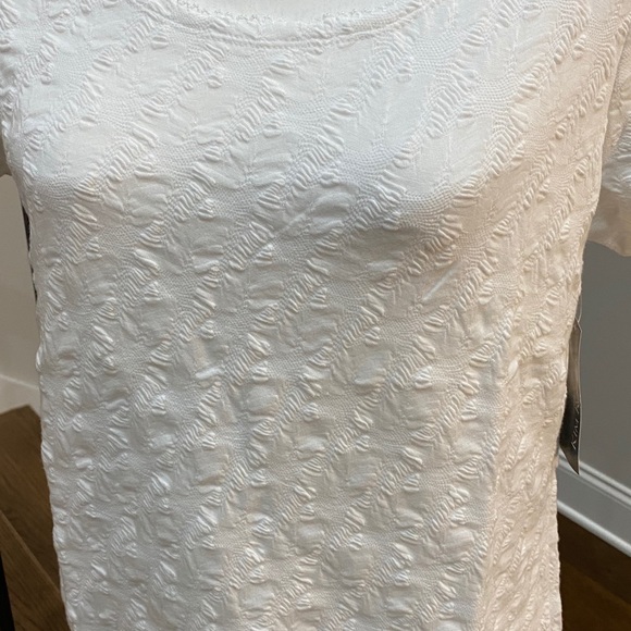 Kim Rogers White Textured Stretch Short Sleeve Top - Picture 4 of 6